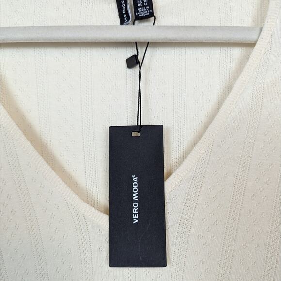 NWT Vero Moda Short Sleeve Lettuce Edge V-Neck Top Size XL - Picture 9 of 9